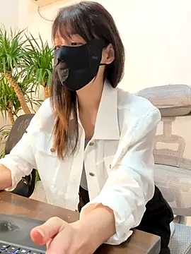 Annabody online show from November 2025 07:15:01 PM