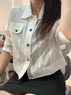 Snapshot of Annabody chatting on June 2026 08:58:02 AM Annabody online show from June 2026 08:58:02 AM