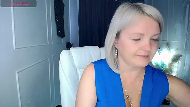 Juarnea online show from March 2026 12:09:01 PM