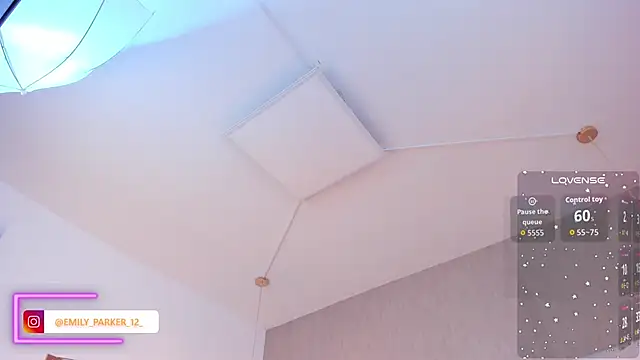 Snapshot of emily_parkerr chatting on April 2026 08:32:02 PM emily parkerr online show from April 2026 08:32:02 PM