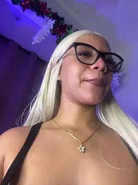 Snapshot of Charlotee_ chatting on January 2025 09:37:02 AM Charlotee  online show from January 2025 09:37:02 AM