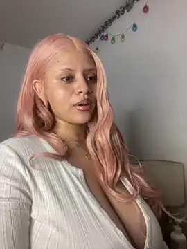 Snapshot of Charlotee_ chatting on April 2026 04:02:02 AM Charlotee online show from April 2026 04:02:02 AM