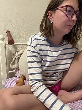 BeatriceTender online show from October 2025 07:22:02 PM