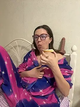 BeatriceTender online show from March 2026 07:20:02 PM