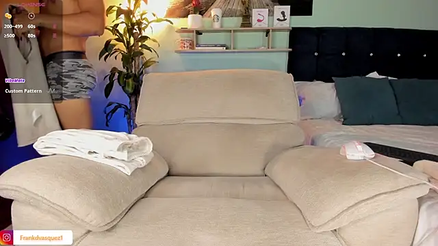 Neganhot  online show from February 2026 11:41:01 PM