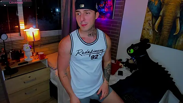 Snapshot of liam_oficial02 chatting on March 2026 02:59:01 AM liam oficial02 online show from March 2026 02:59:01 AM