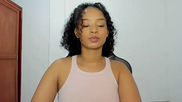 avellanatammy online show from December 2025 11:32:02 PM