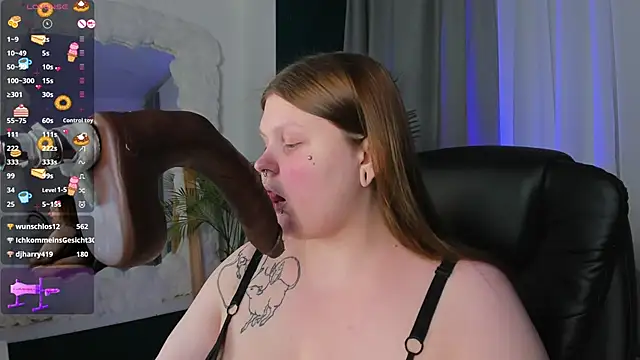 Snapshot of AuroraDemoni chatting on February 2025 04:10:02 PM AuroraDemoni online show from February 2025 04:10:02 PM