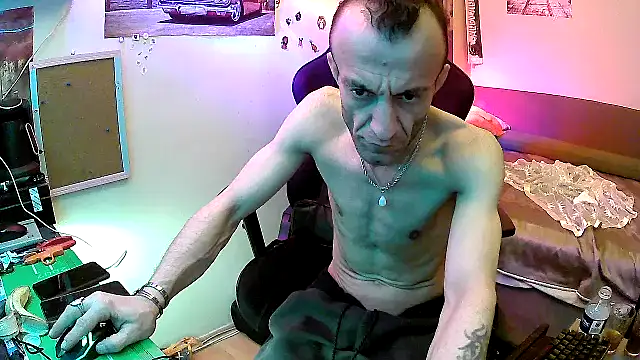 Aktorihann online show from May 2026 12:05:01 AM