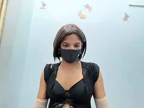 TransLisa7 online show from March 2026 08:46:01 PM