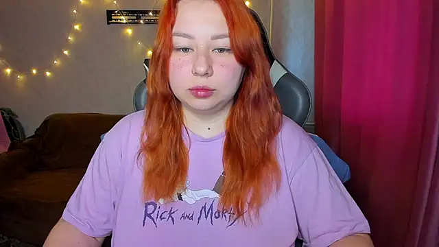 Milafoxxxy online show from September 2025 06:49:01 AM