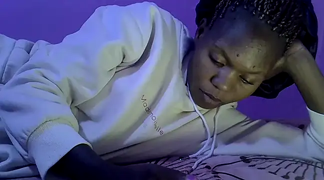 Snapshot of Cute_tamara chatting on December 2024 05:01:01 PM Cute tamara online show from December 2024 05:01:01 PM