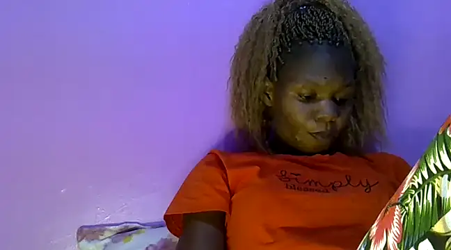 Snapshot of Cute_tamara chatting on December 2024 07:25:02 PM Cute tamara online show from December 2024 07:25:02 PM