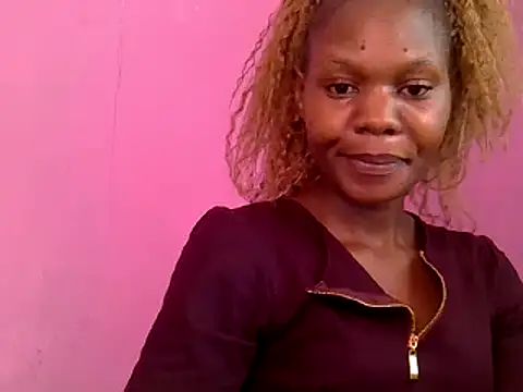 Snapshot of Cute_tamara chatting on January 2025 03:14:02 PM Cute tamara online show from January 2025 03:14:02 PM