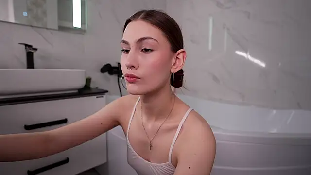 AlisaLore online show from March 2025 07:32:01 AM