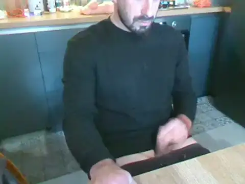 Snapshot of giorgakaci69 chatting on December 2024 11:01:01 AM giorgakaci69 online show from December 2024 11:01:01 AM