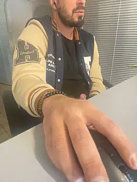 giorgakaci69 online show from February 2026 11:40:01 AM