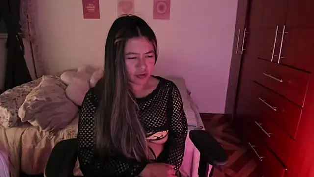 StephaniFox online show from November 2025 12:20:02 AM