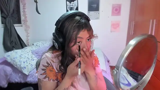 StephaniFox online show from April 2026 12:08:02 AM