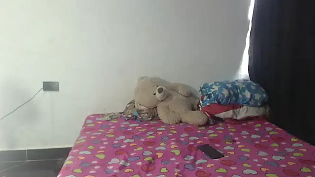 nathasha15 online show from February 2026 04:57:02 PM