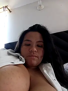 Snapshot of Julieta-tits chatting on March 2026 06:14:02 PM Julieta-tits online show from March 2026 06:14:02 PM