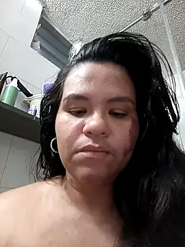 Snapshot of Julieta-tits chatting on May 2026 08:17:01 PM Julieta-tits online show from May 2026 08:17:01 PM