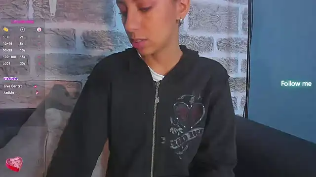 Tamaraakins online show from February 2025 01:32:01 PM