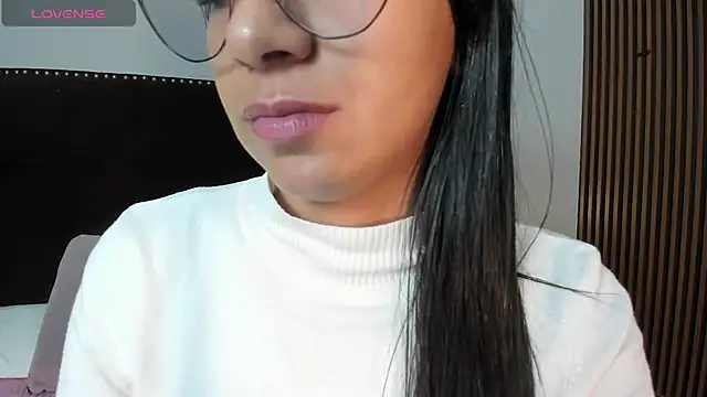 Tamaraakins online show from February 2025 08:09:01 PM