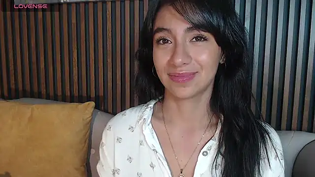 Tamaraakins online show from March 2025 06:55:01 PM