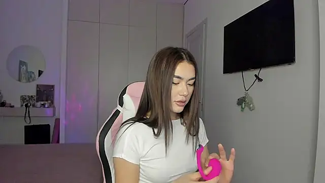 Shineel online show from December 2025 02:49:01 AM