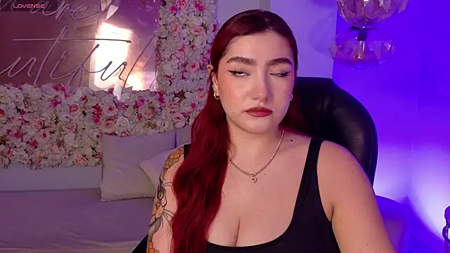 ViolettCastel online show from March 2026 05:04:01 PM