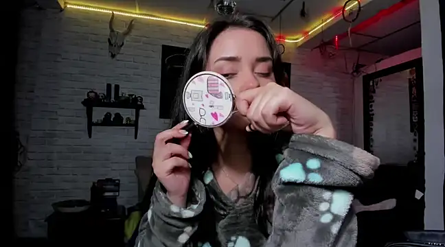 Snapshot of Kimmymadison- chatting on December 2024 08:30:02 AM Kimmymadison- online show from December 2024 08:30:02 AM