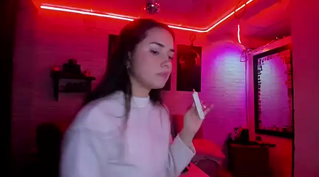 Snapshot of Kimmymadison- chatting on February 2025 05:33:01 PM Kimmymadison- online show from February 2025 05:33:01 PM