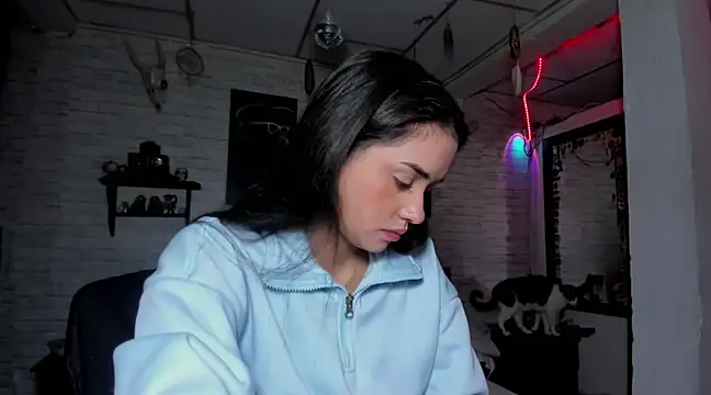 Snapshot of Kimmymadison- chatting on February 2025 09:11:02 PM Kimmymadison- online show from February 2025 09:11:02 PM