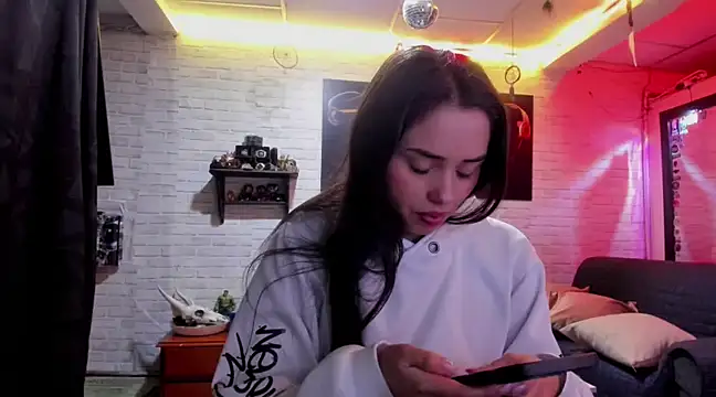 Snapshot of Kimmymadison- chatting on February 2025 03:45:02 AM Kimmymadison- online show from February 2025 03:45:02 AM