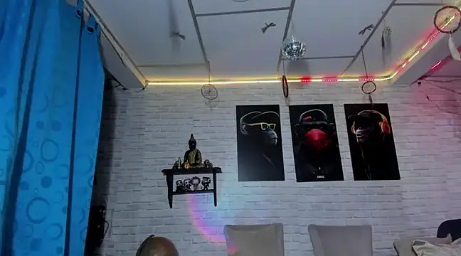 Snapshot of Kimmymadison- chatting on February 2025 09:33:02 PM Kimmymadison- online show from February 2025 09:33:02 PM