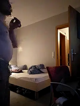 Snapshot of Bartzrl chatting on October 2025 09:04:01 PM Bartzrl online show from October 2025 09:04:01 PM