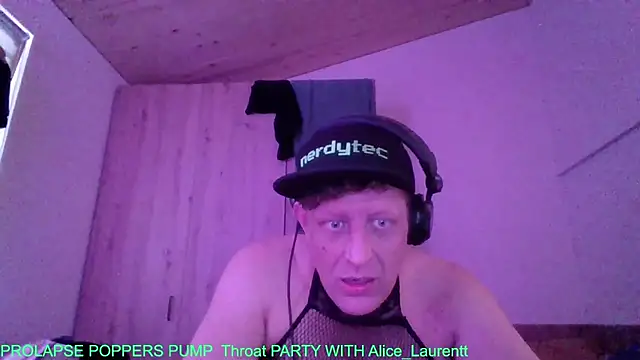 Snapshot of Bigthroaterboy chatting on October 2025 10:13:02 AM Bigthroaterboy online show from October 2025 10:13:02 AM