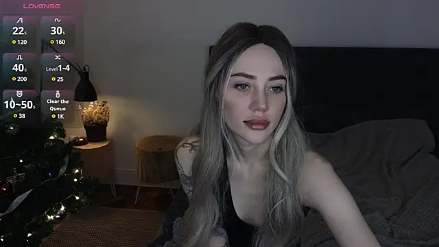 Snapshot of Sara_Tranquil chatting on December 2024 06:50:01 PM Sara Tranquil online show from December 2024 06:50:01 PM