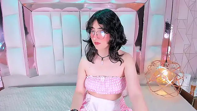 Snapshot of SaraMartini1 chatting on September 2025 05:50:01 AM SaraMartini1 online show from September 2025 05:50:01 AM