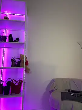 Snapshot of SmilingDutchie chatting on March 2025 09:12:02 PM SmilingDutchie online show from March 2025 09:12:02 PM