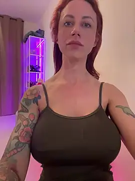 Snapshot of SmilingDutchie chatting on March 2025 06:36:01 PM SmilingDutchie online show from March 2025 06:36:01 PM