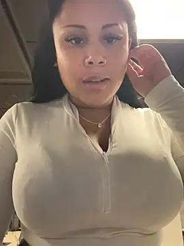 HaileyDiana online show from February 2025 07:33:02 PM