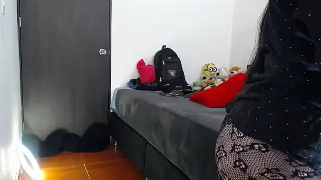 lili peach online show from April 2026 07:39:02 PM