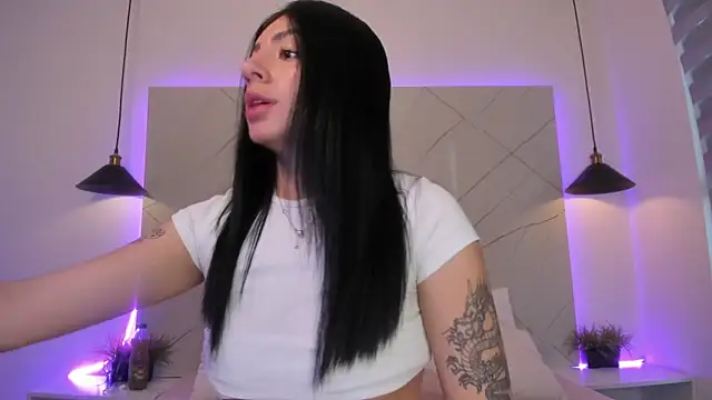 ANTONELLA  ROUSE  online show from May 2026 10:49:02 PM