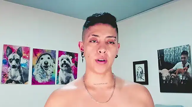 Snapshot of Aleja1214 chatting on February 2025 12:48:01 AM Aleja1214 online show from February 2025 12:48:01 AM