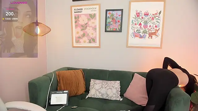 Snapshot of Melissa_Koster chatting on October 2025 09:14:01 PM Melissa Koster online show from October 2025 09:14:01 PM