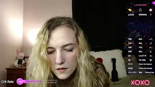 Snapshot of EllieeRose chatting on February 2025 12:09:01 AM EllieeRose online show from February 2025 12:09:01 AM