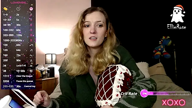 Snapshot of EllieeRose chatting on December 2025 09:01:02 PM EllieeRose online show from December 2025 09:01:02 PM