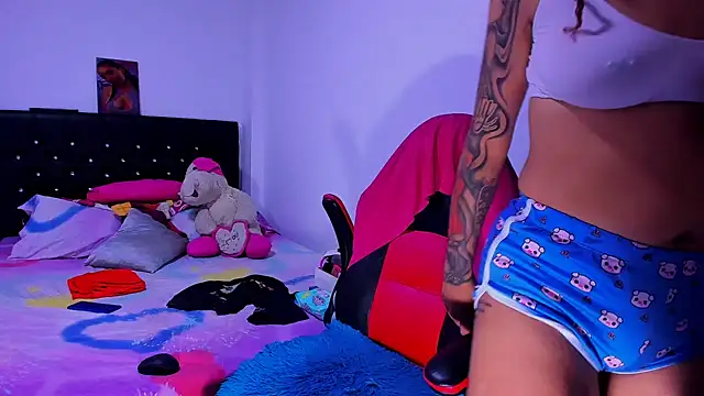 kerlysmith 24 online show from January 2025 07:37:01 PM